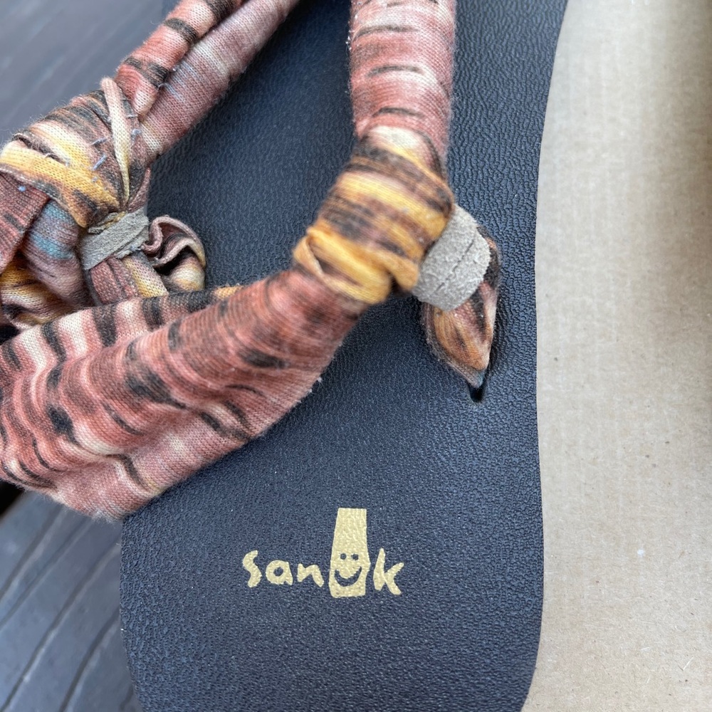 Sanuk Yoga Mat Sandals - Picture 3 of 3